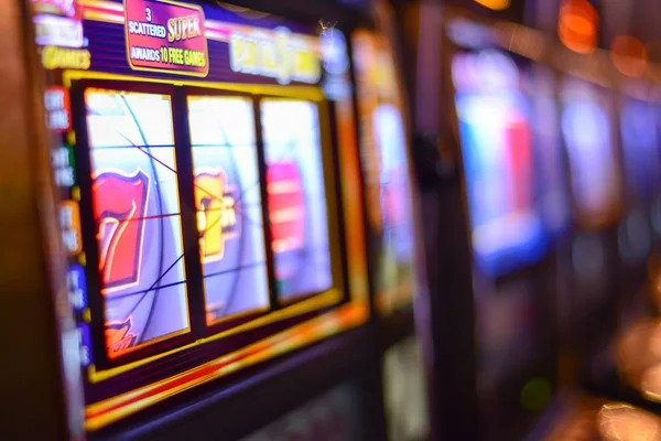 jos777 Kembang Kempis betting interface with live multiplier tracker